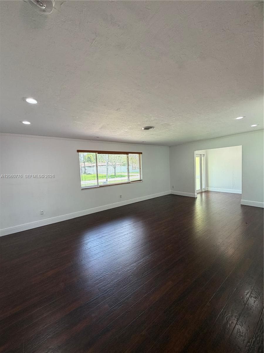 6305 Marlin Dr, Coral Gables, FL 33158 — zdjęcie 4