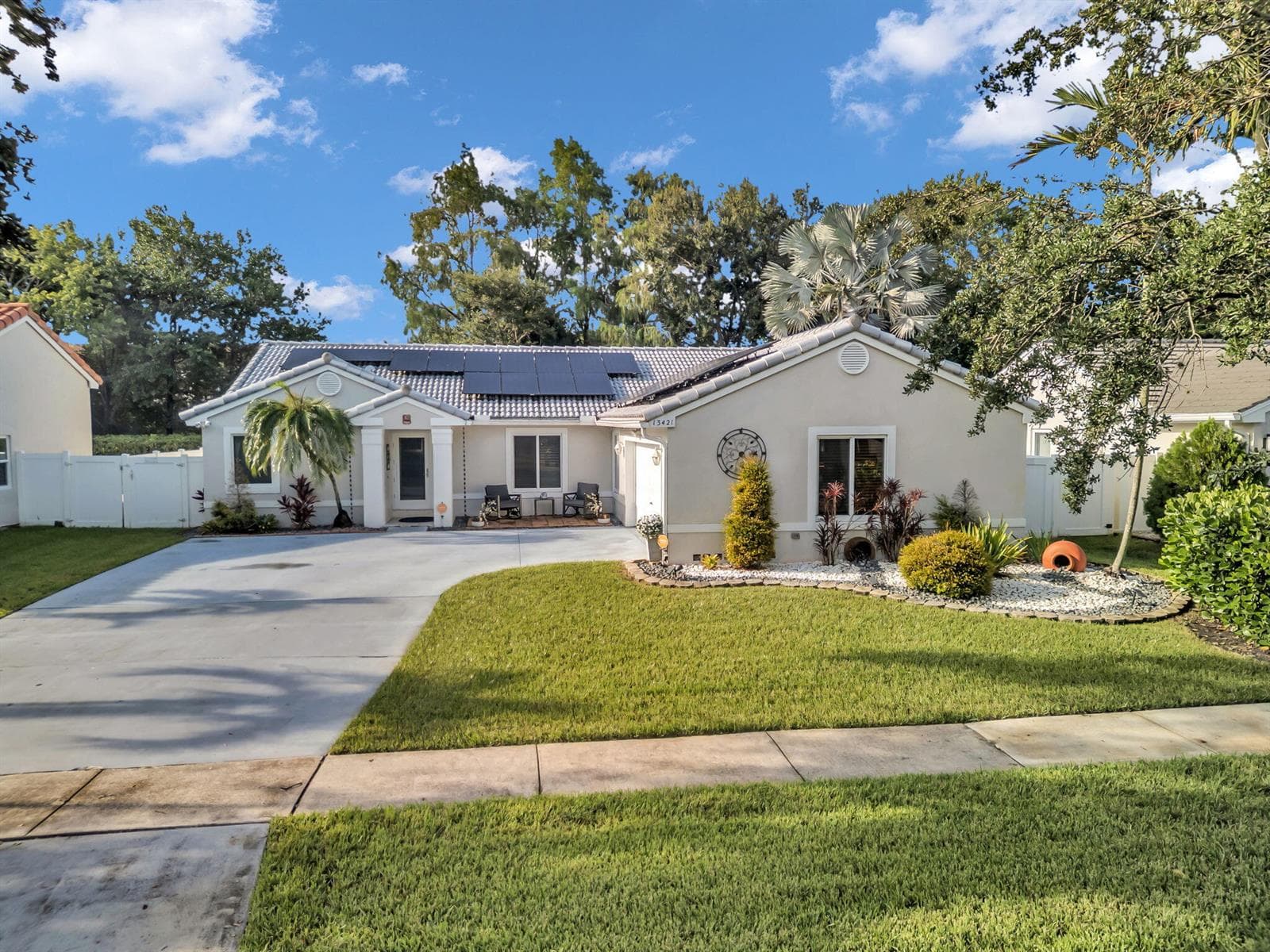 13421 SW 17TH Court, Miramar, FL 33027 — zdjęcie 2