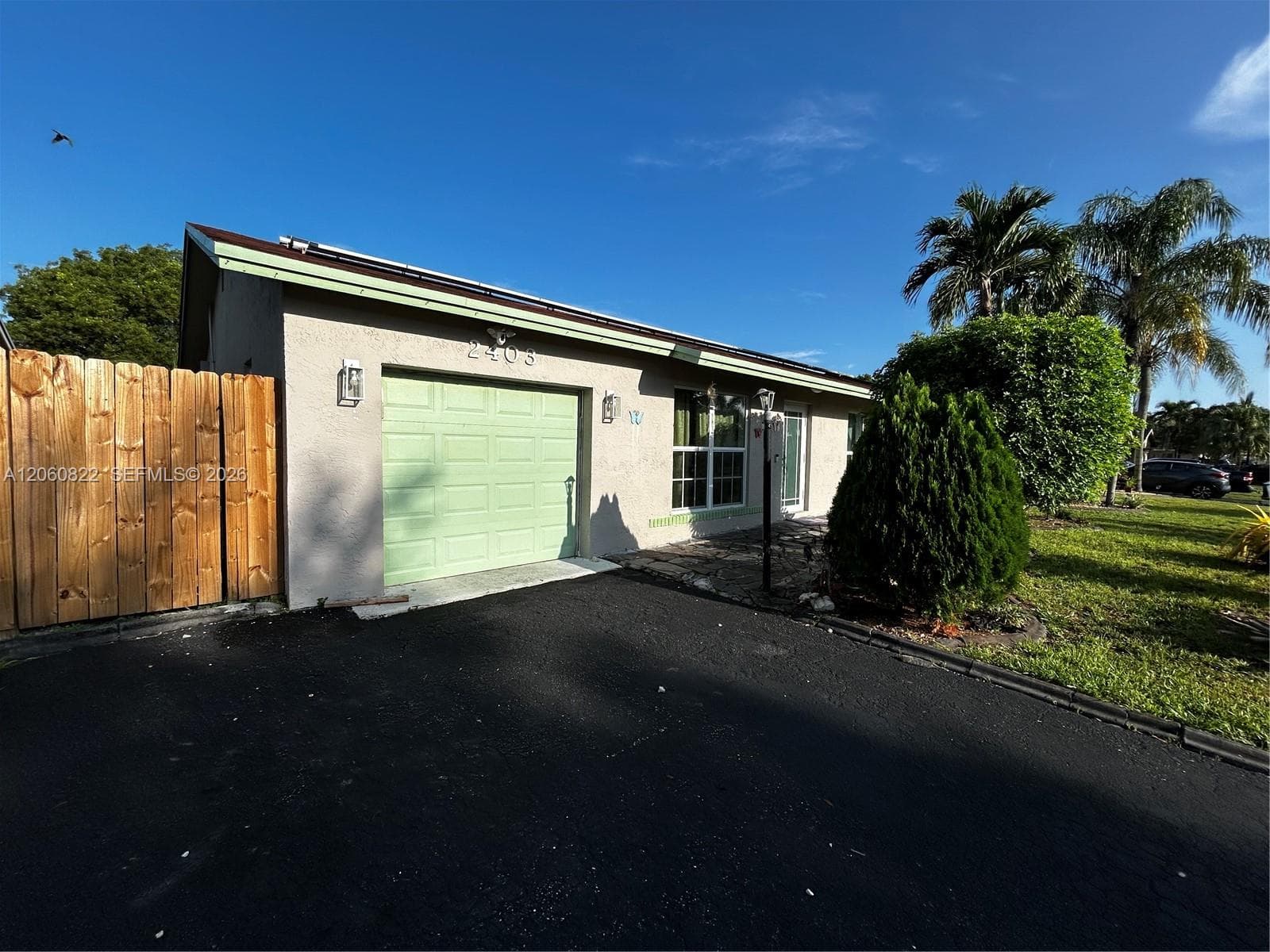 2403 NW 108th Ter, Sunrise, FL 33322 — zdjęcie 2
