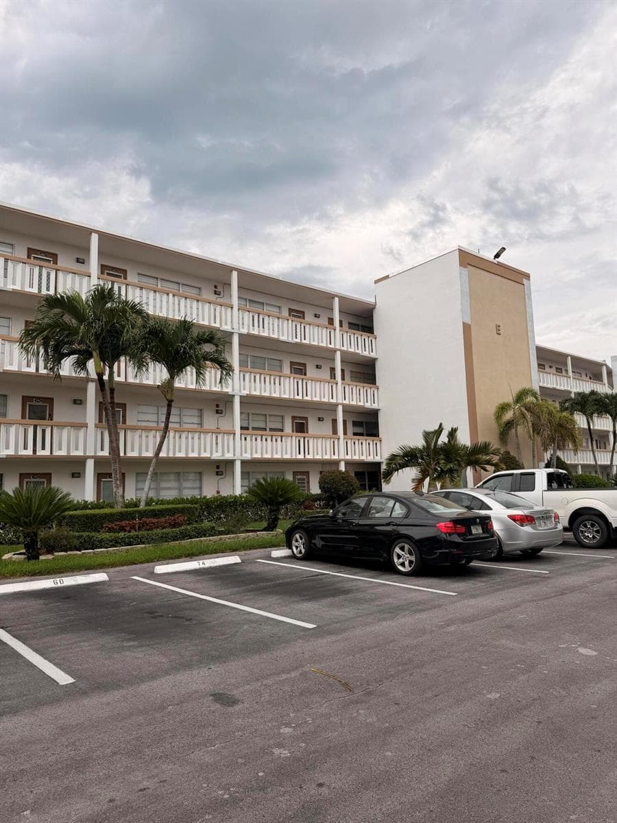 1097 CORNWALL E, Boca Raton, FL 33434