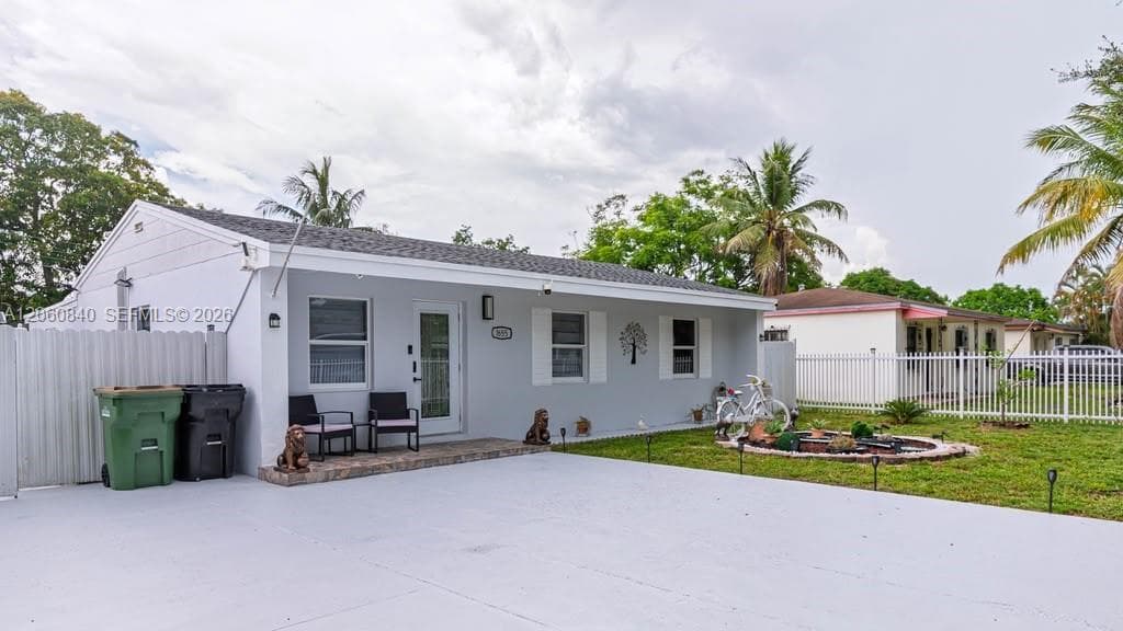 1655 NW 124th St, North Miami, FL 33167