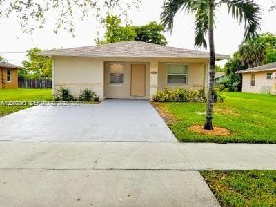 2761 NW 6th St # 2761, Pompano Beach, FL 33069