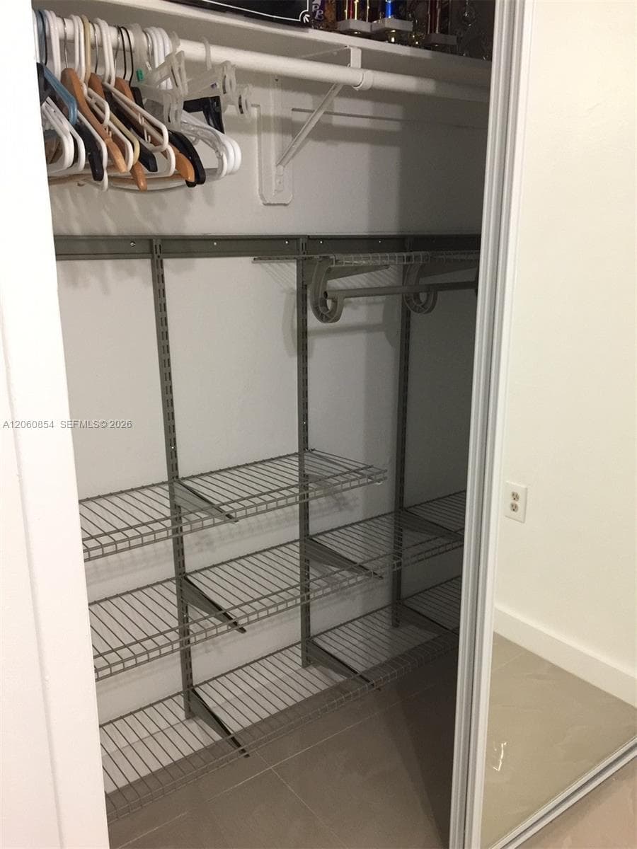 1800 NW 19th St # 1, Miami, FL 33125 — zdjęcie 3