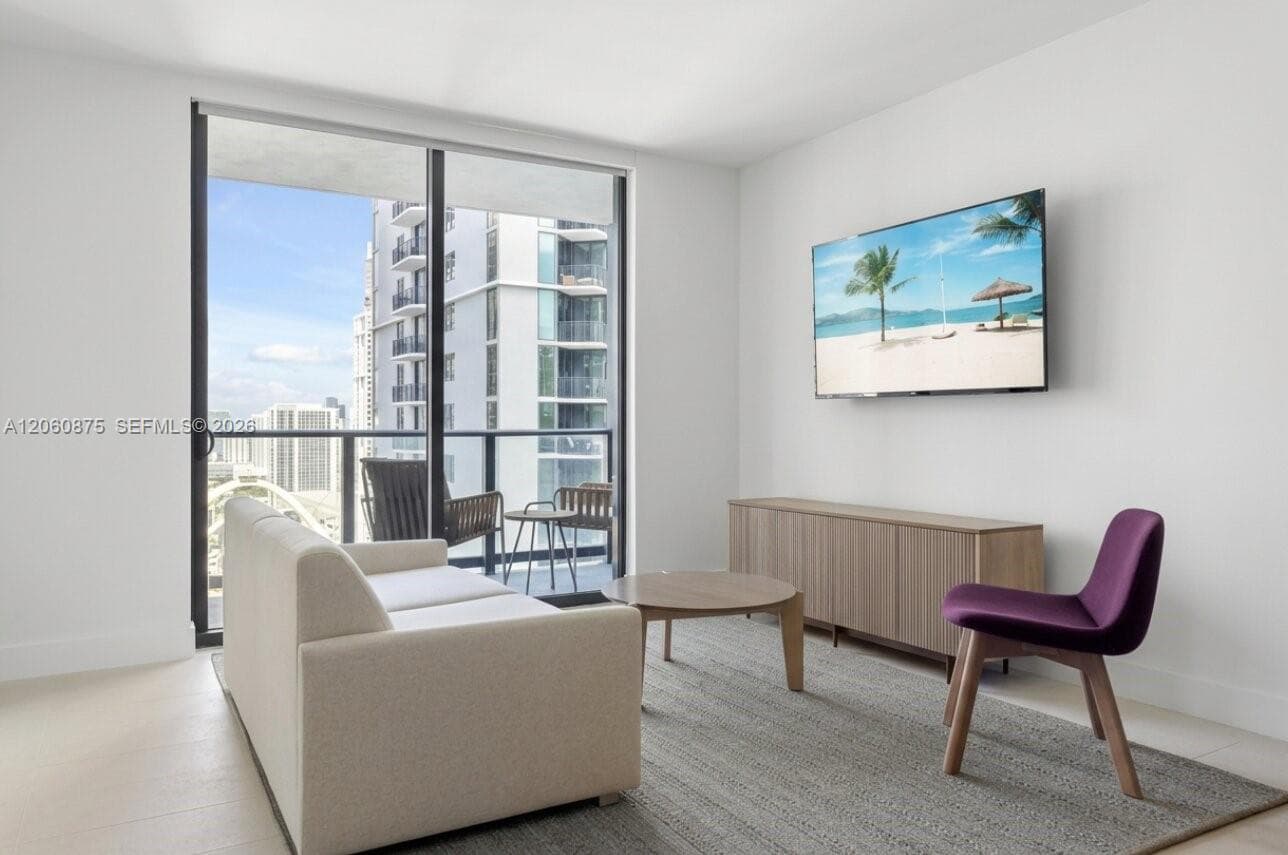159 NE 6th St # 3413, Miami, FL 33132 — zdjęcie 2