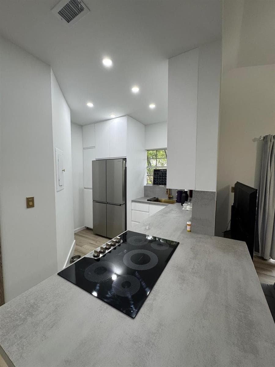 2331 NW 96th Terrace # 17H, Pembroke Pines, FL 33024