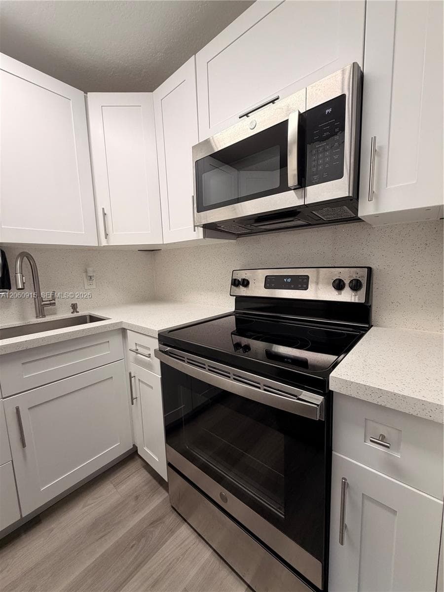 5050 NW 7th St # 511, Miami, FL 33126 — zdjęcie 4