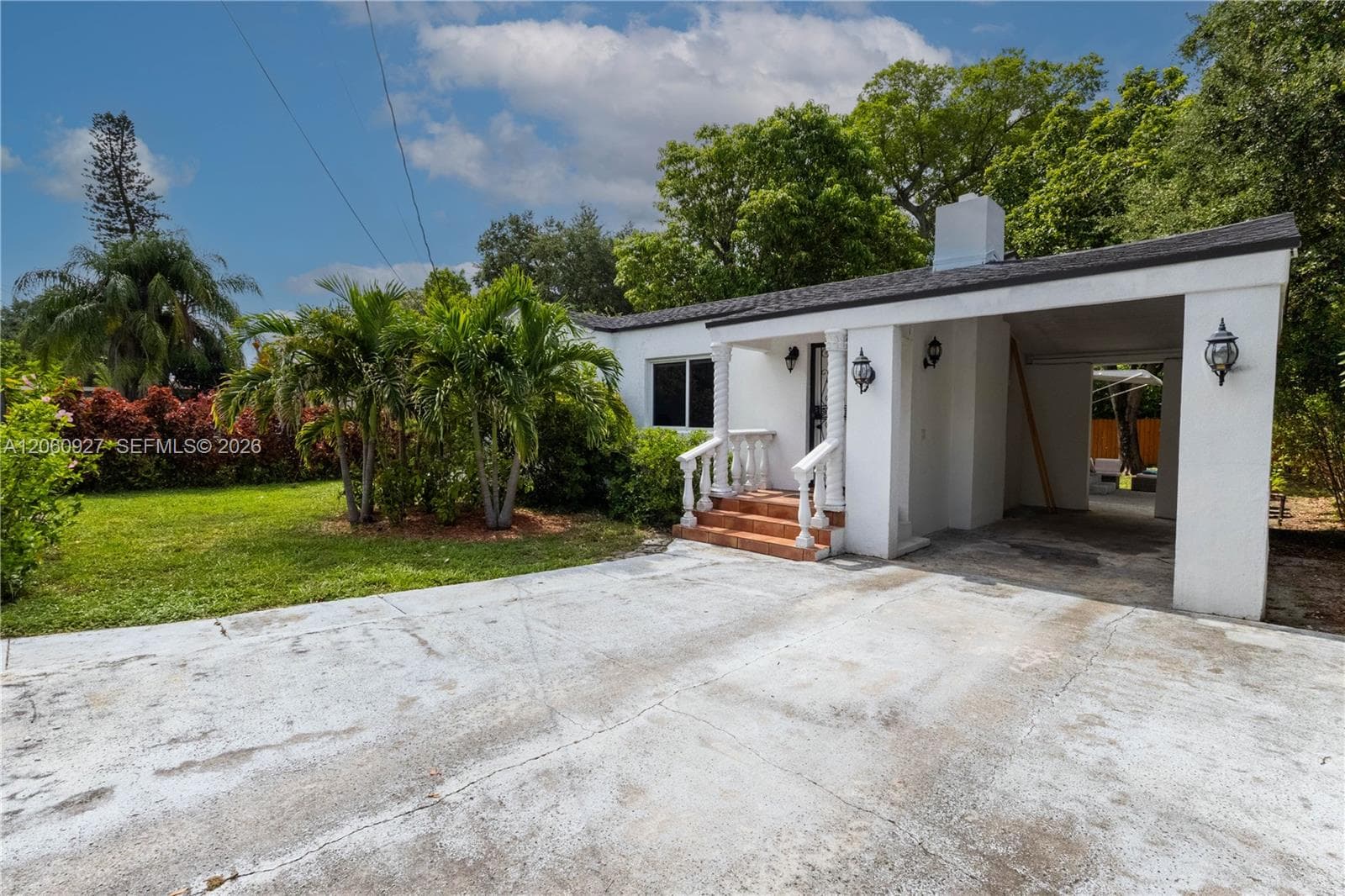 180 NW 67th St, Miami, FL 33150
