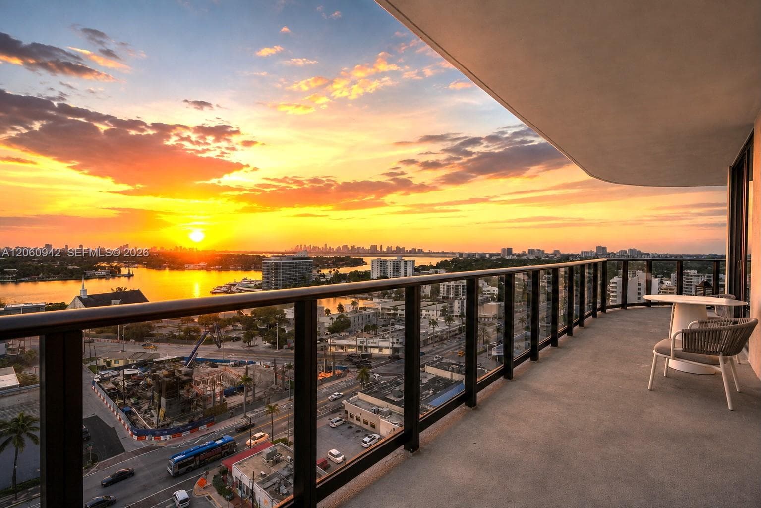 580 72nd St # 1410, Miami Beach, FL 33141 — zdjęcie 3