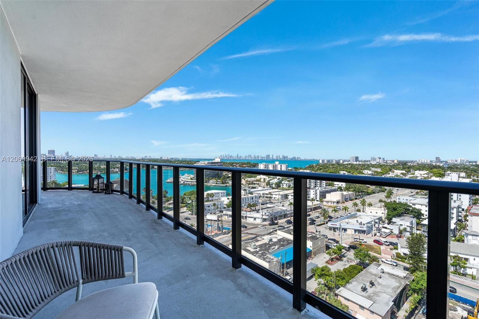 580 72nd St # 1410, Miami Beach, FL 33141 — zdjęcie 5