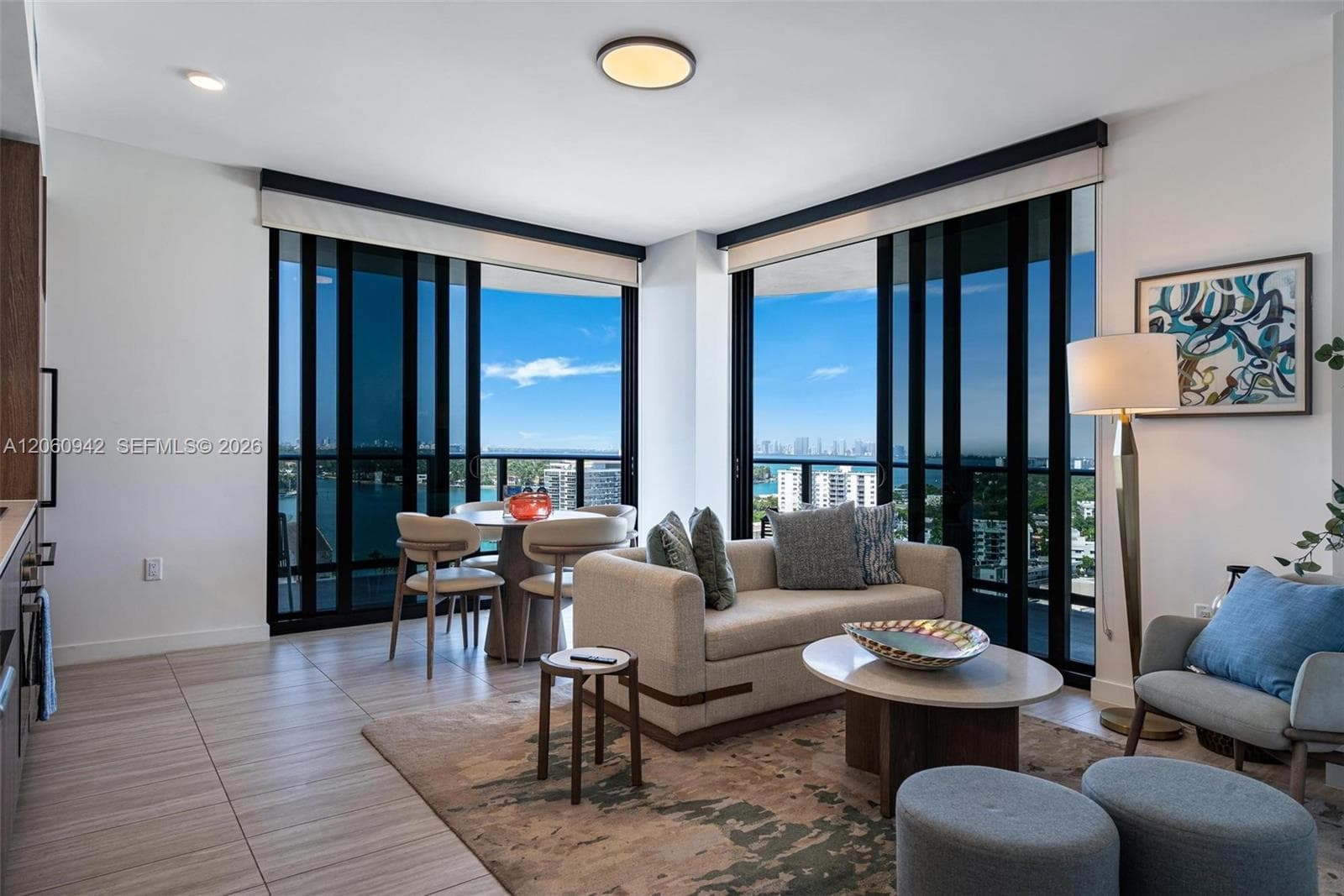 580 72nd St # 1410, Miami Beach, FL 33141 — zdjęcie 4
