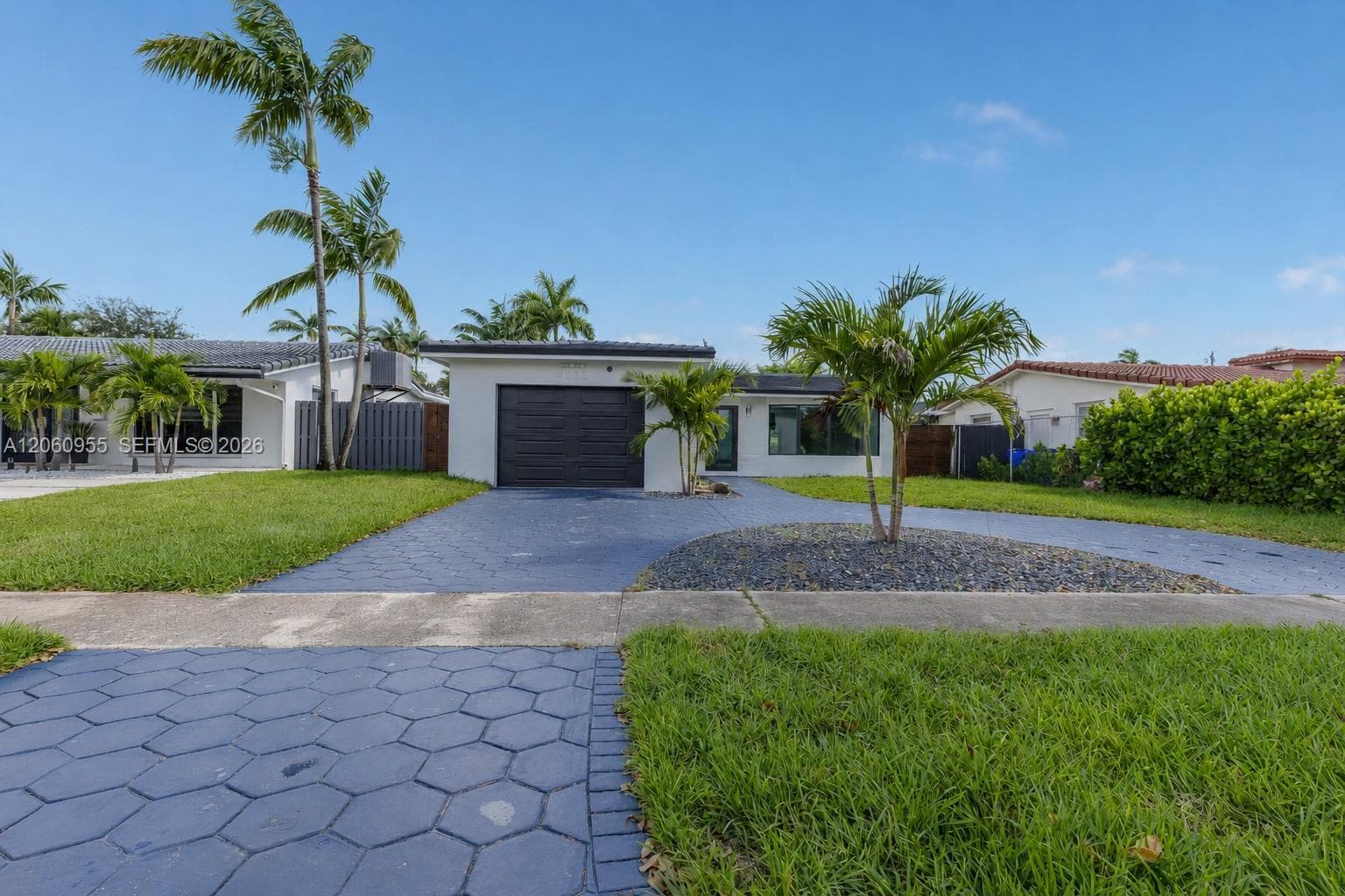 4115 Madison St, Hollywood, FL 33021