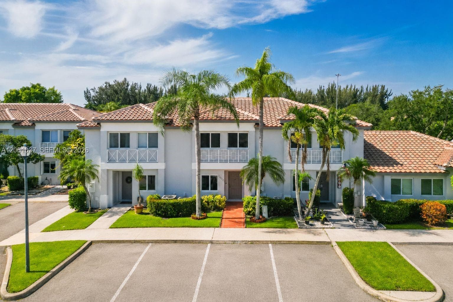 20822 NW 2nd St, Pembroke Pines, FL 33029 — zdjęcie 2