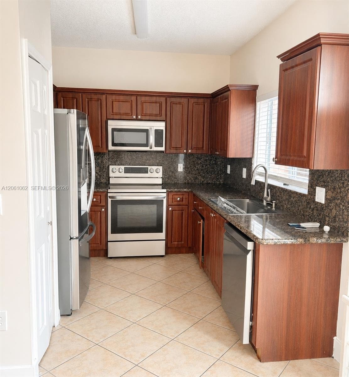8508 NW 141st Ter # 501, Miami Lakes, FL 33016 — zdjęcie 3