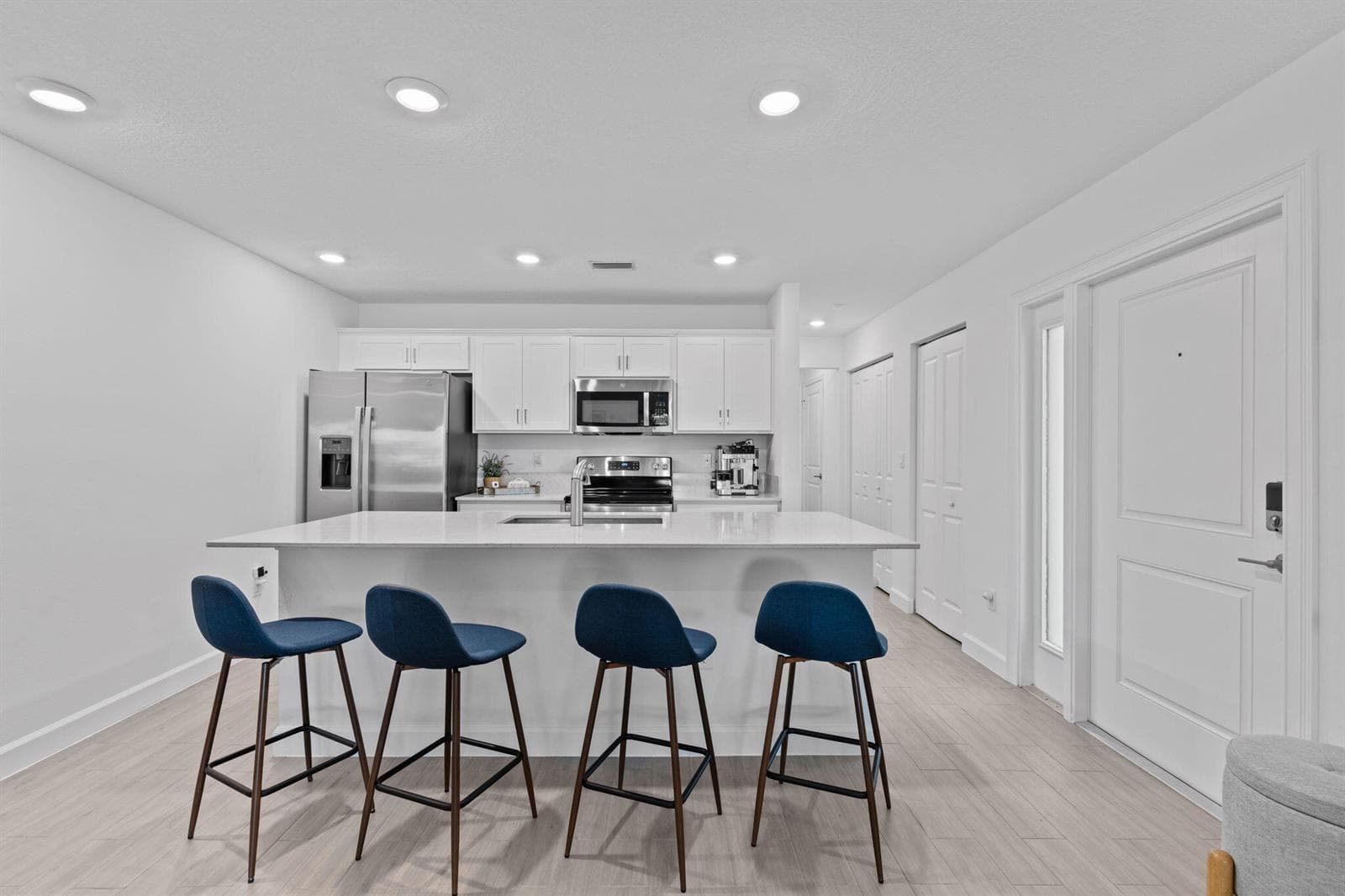 6001 Woods Edge Circle, Riviera Beach, FL 33410 — zdjęcie 5
