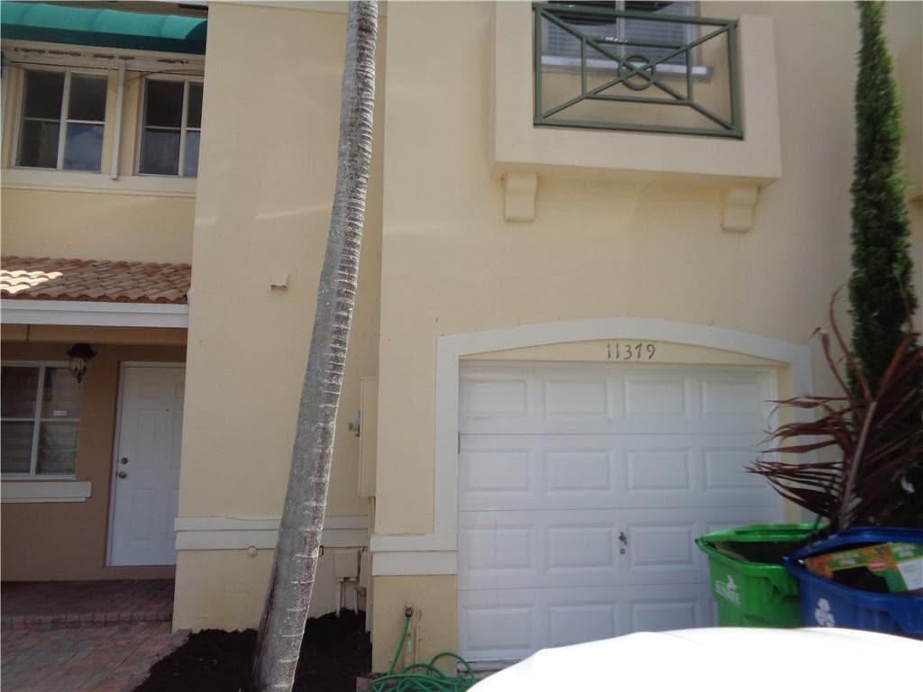 11379 NW 34TH Place, Sunrise, FL 33323 — zdjęcie 2