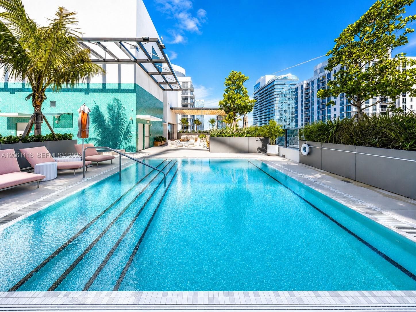 11 NE 6th St # 809, Miami, FL 33132