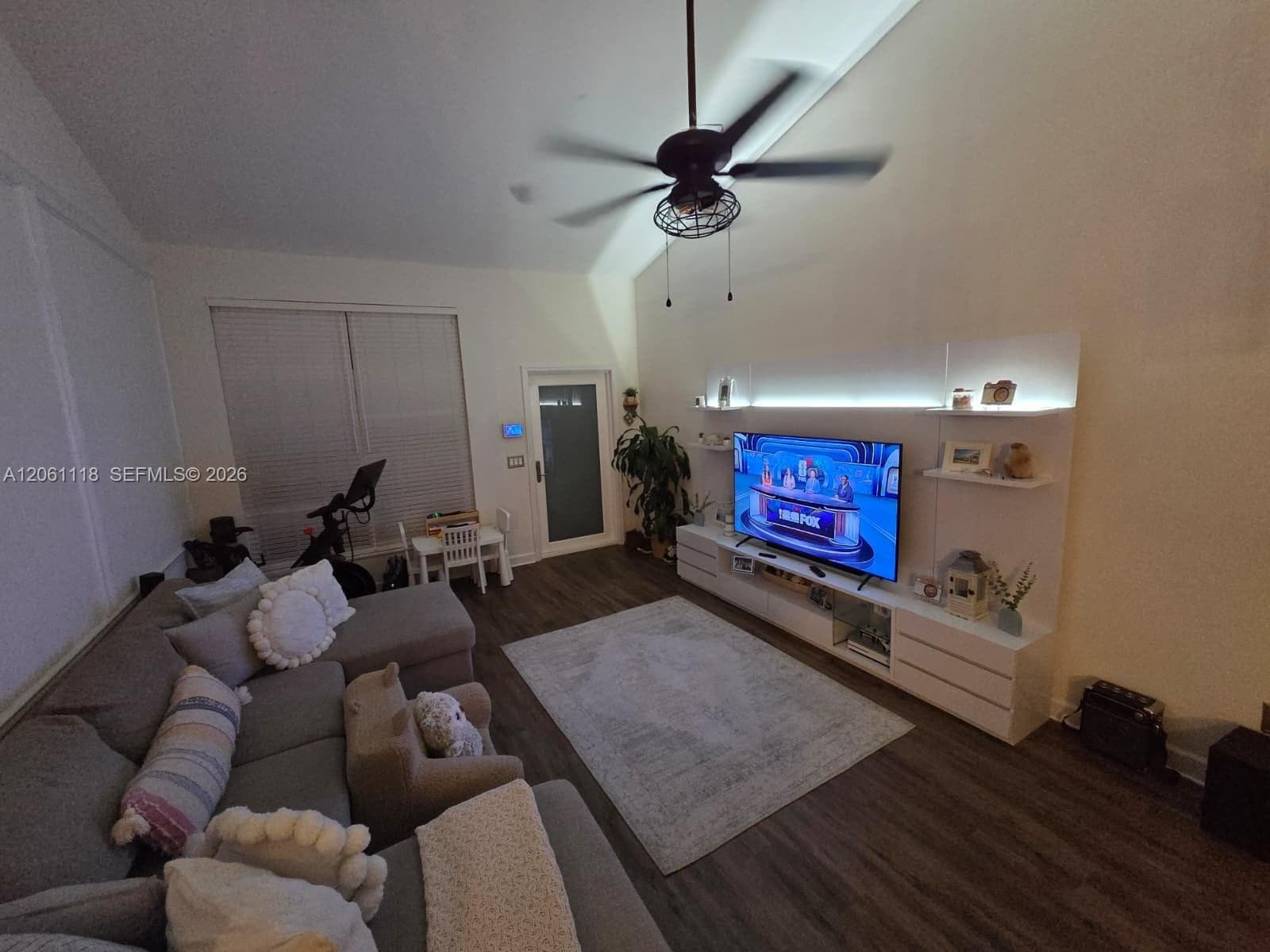8311 SW 12th St # 1, Pembroke Pines, FL 33025 — zdjęcie 4