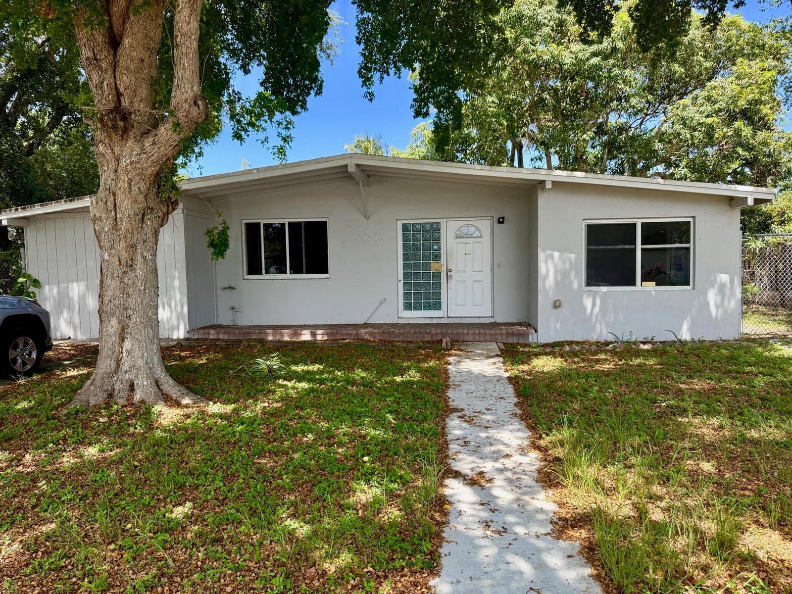 4520 NE 16TH Avenue, Pompano Beach, FL 33064