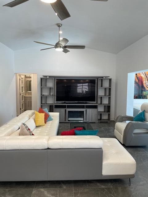 10 COLUMBIA Court, Deerfield Beach, FL 33442 — zdjęcie 5