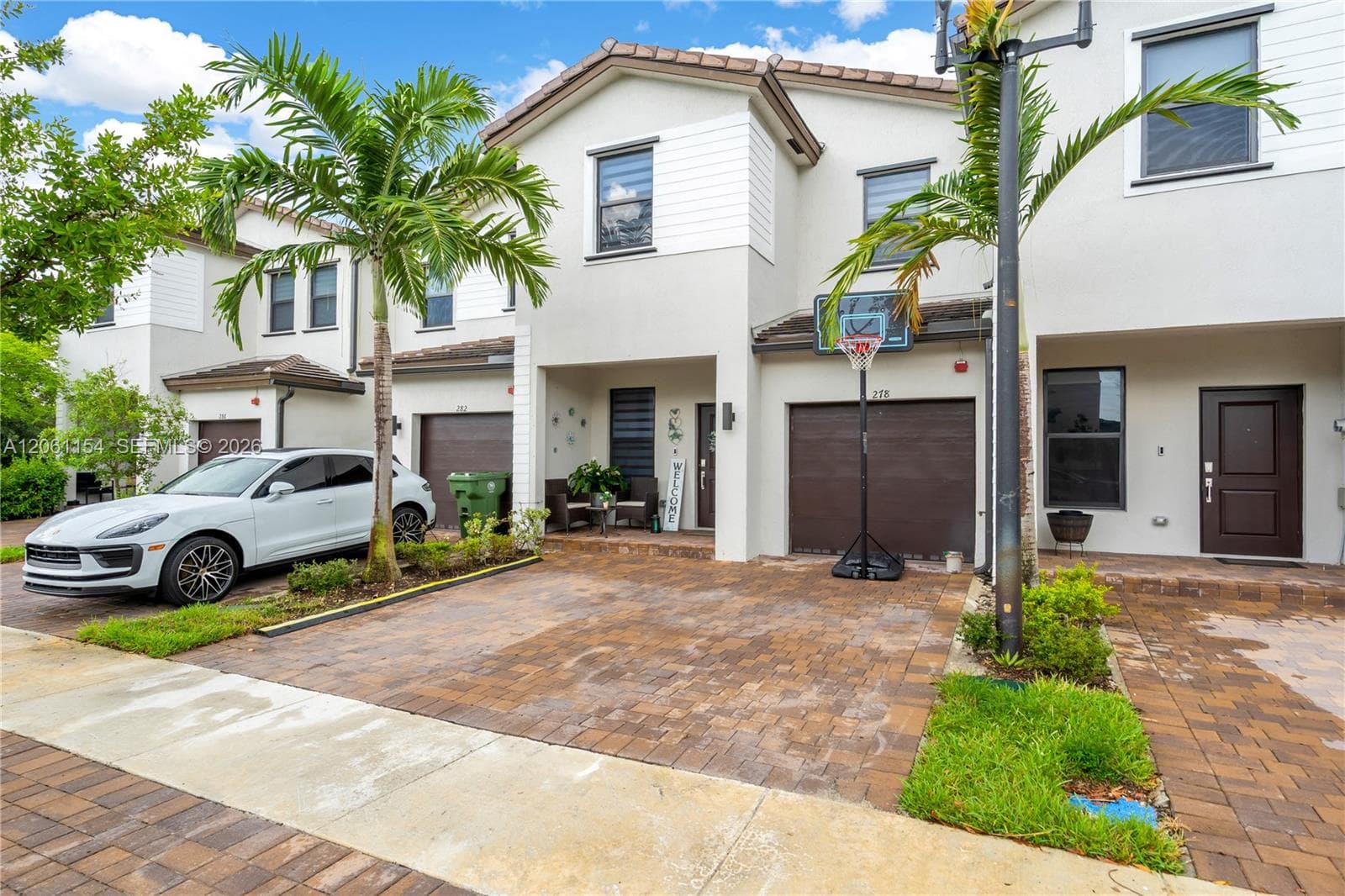 278 SW 159th Pl, Pembroke Pines, FL 33027 — zdjęcie 2