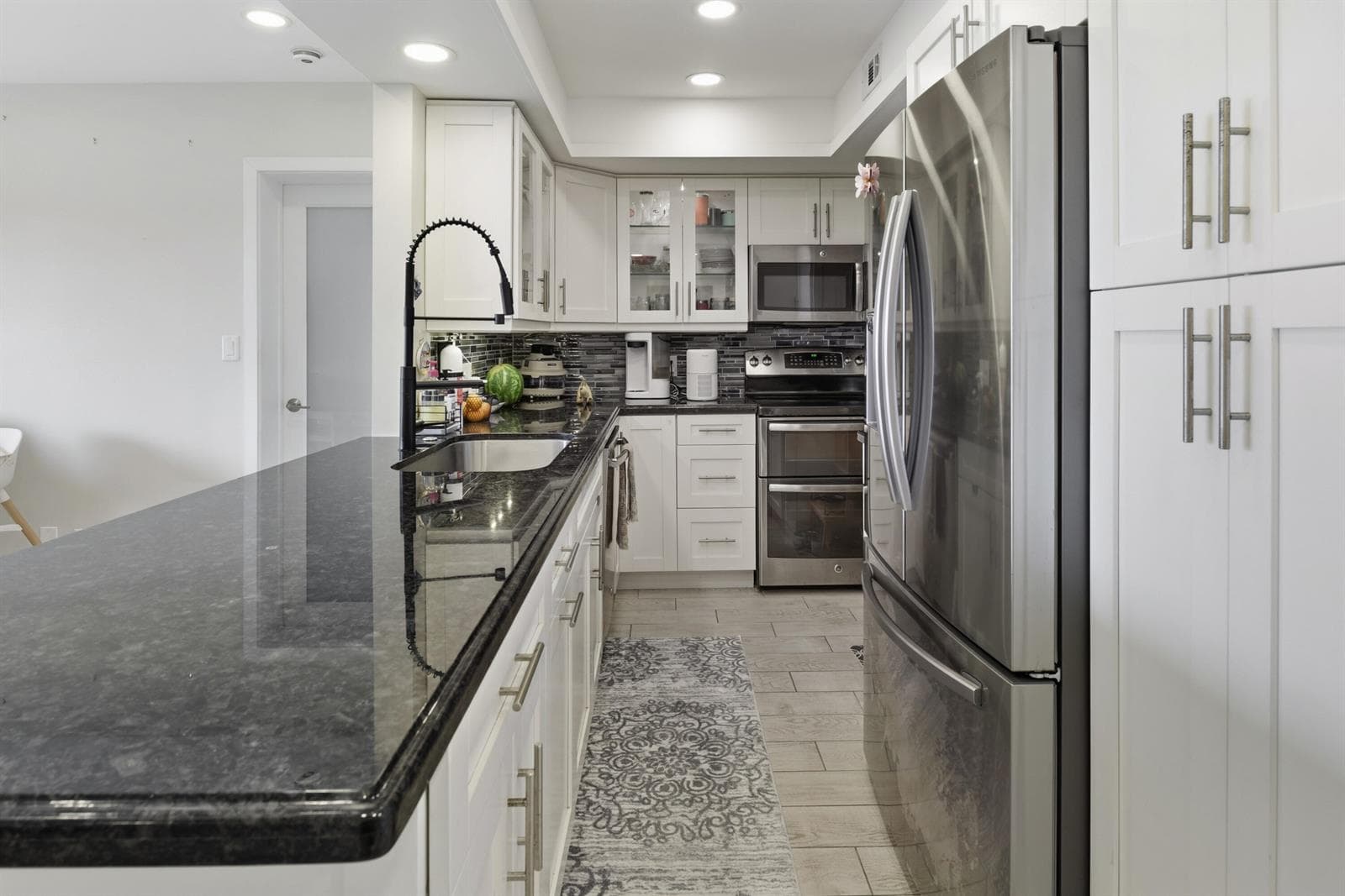 1000 RIVER REACH Drive # 516, Fort Lauderdale, FL 33315 — zdjęcie 2