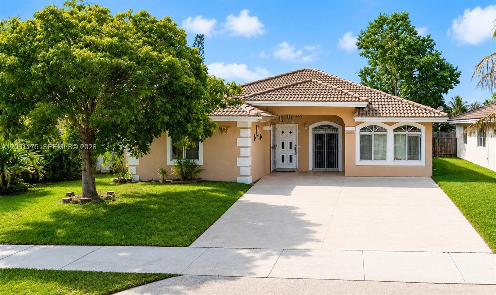 20504 NW 19th Ave, Miami Gardens, FL 33056
