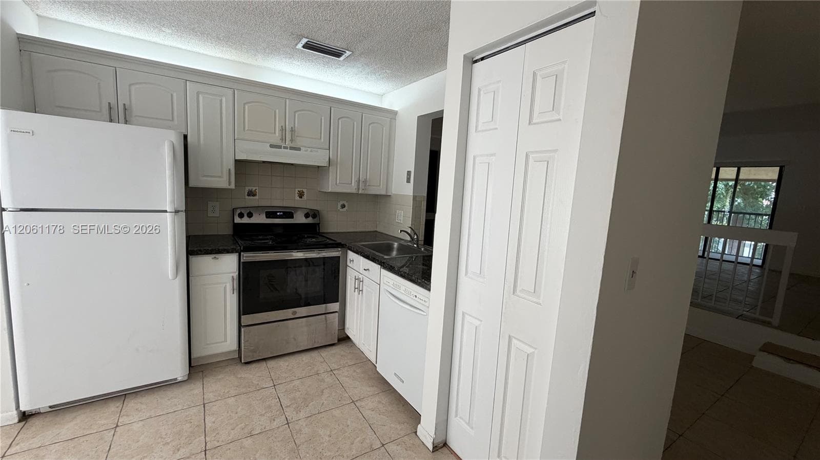 2550 Riverside Dr # 223, Coral Springs, FL 33065 — zdjęcie 2