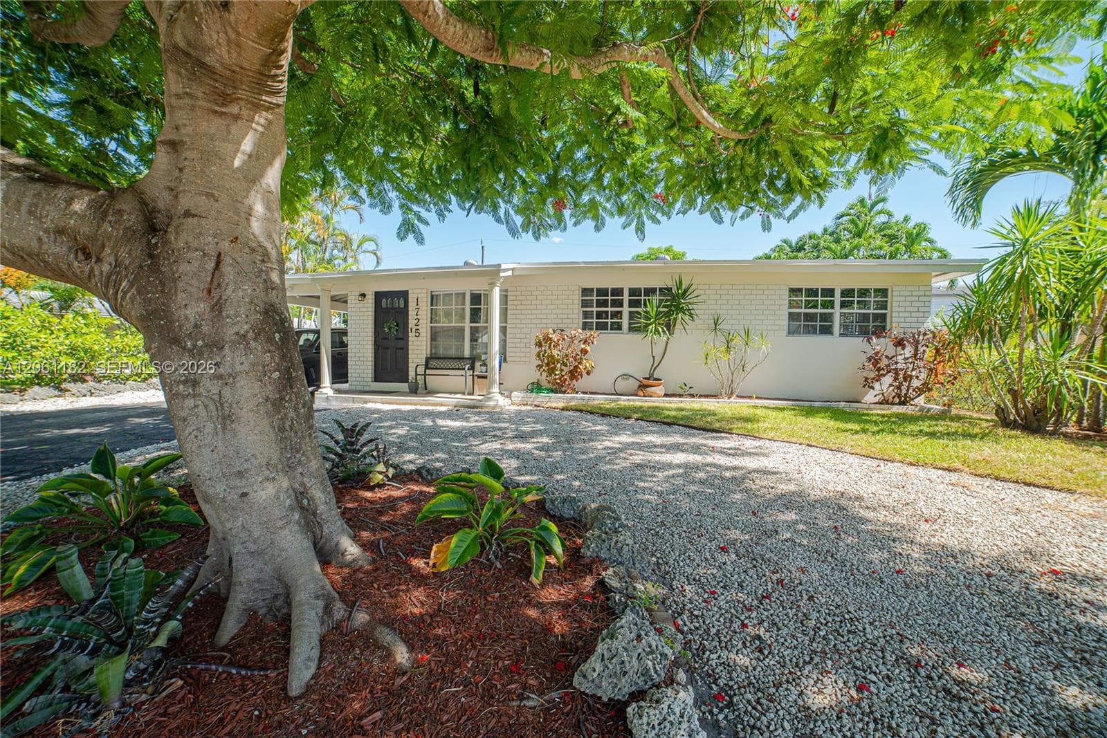 1725 SW 30th St, Fort Lauderdale, FL 33315 — zdjęcie 2