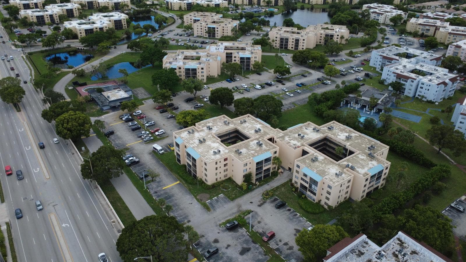 2830 SOMERSET Drive # 104N, Lauderdale Lakes, FL 33311