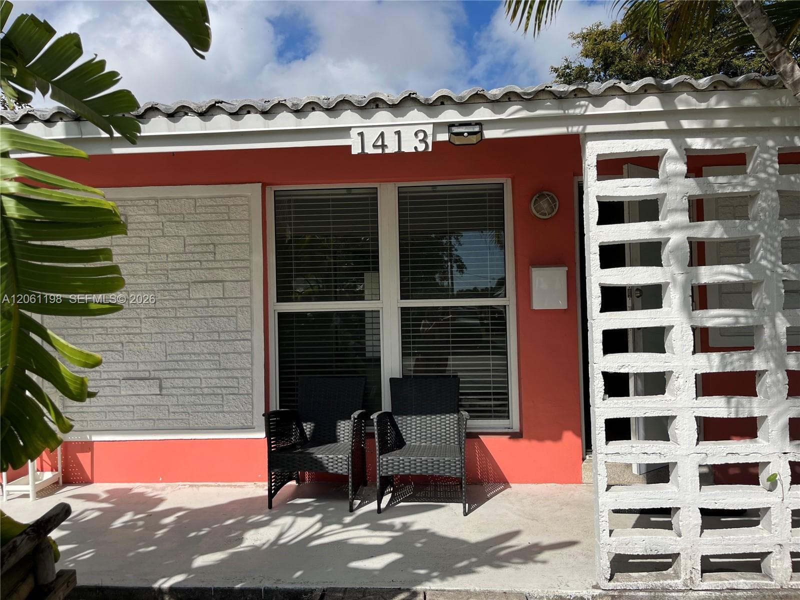 1409 NE 21st St, Wilton Manors, FL 33305 — zdjęcie 2