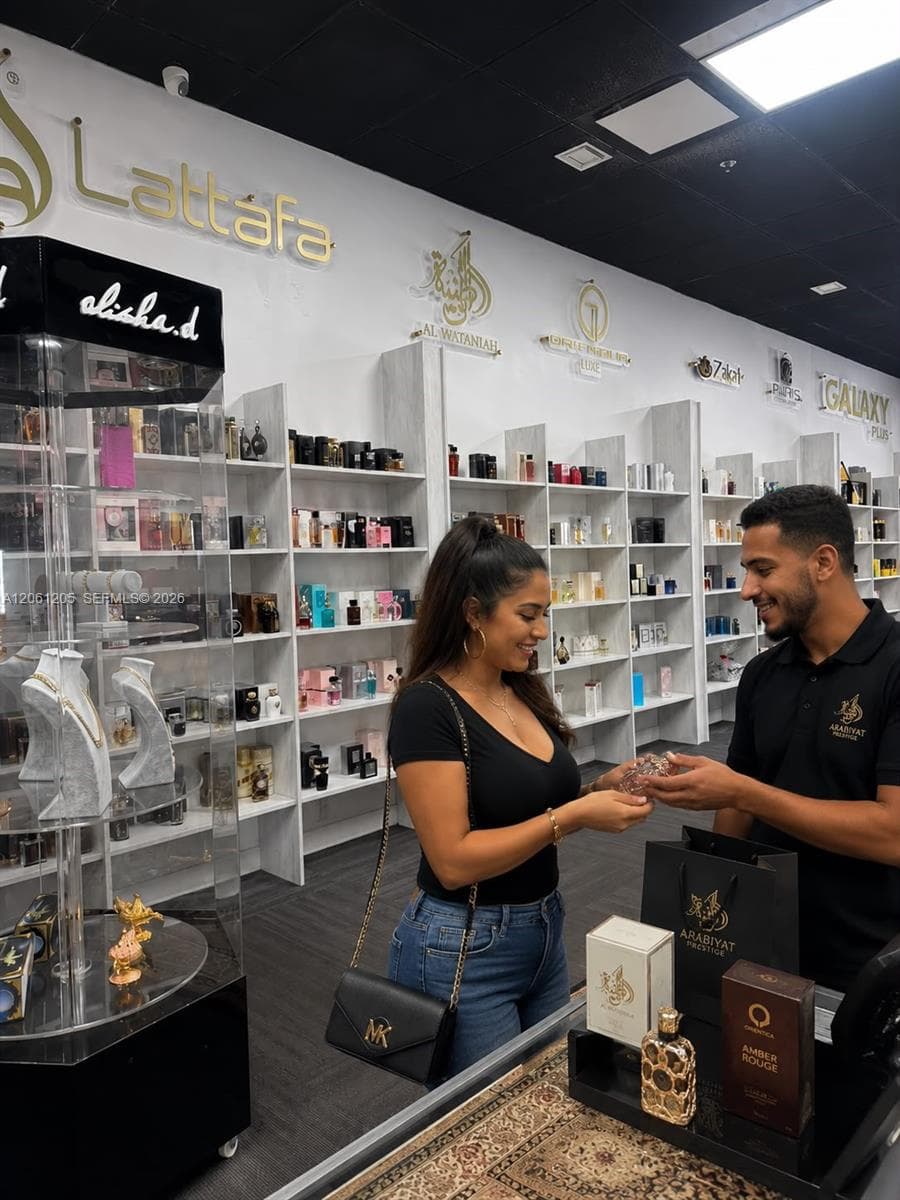 1257 W 68th ST, Hialeah, FL 33014 — zdjęcie 3