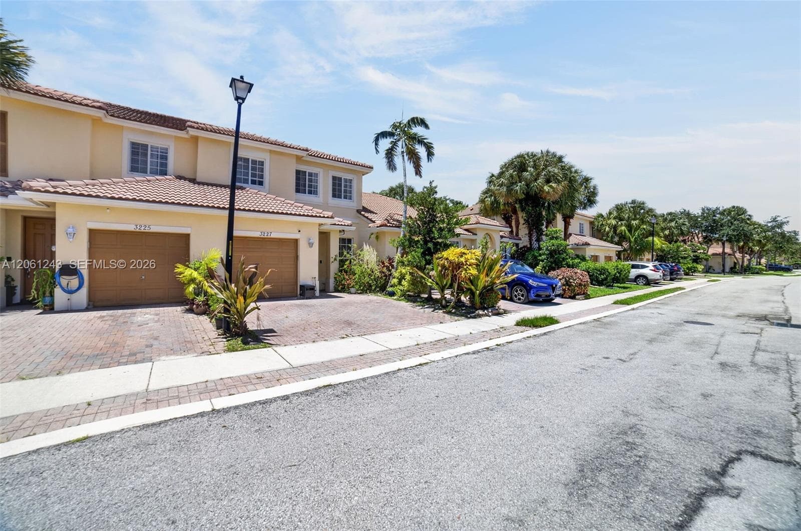 3227 NW 32nd Ter, Oakland Park, FL 33309 — zdjęcie 2