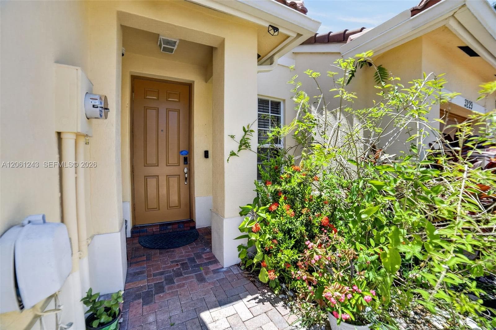 3227 NW 32nd Ter, Oakland Park, FL 33309 — zdjęcie 4