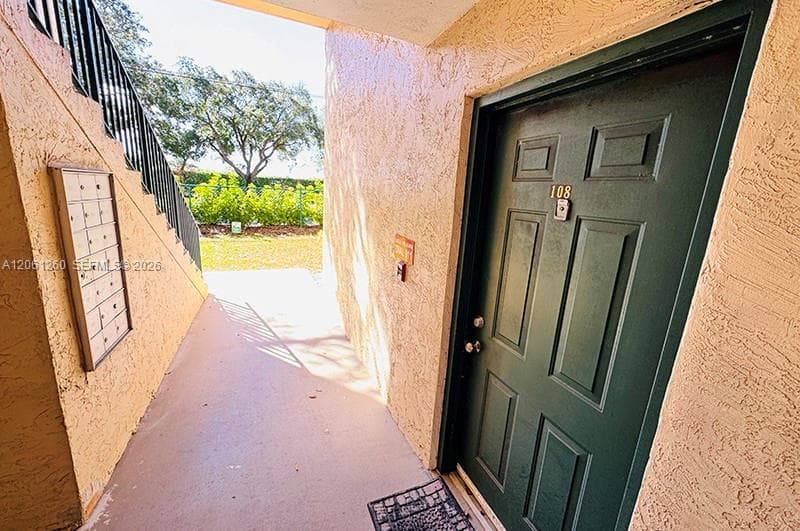 1727 Village Blvd # 108, West Palm Beach, FL 33409 — zdjęcie 2
