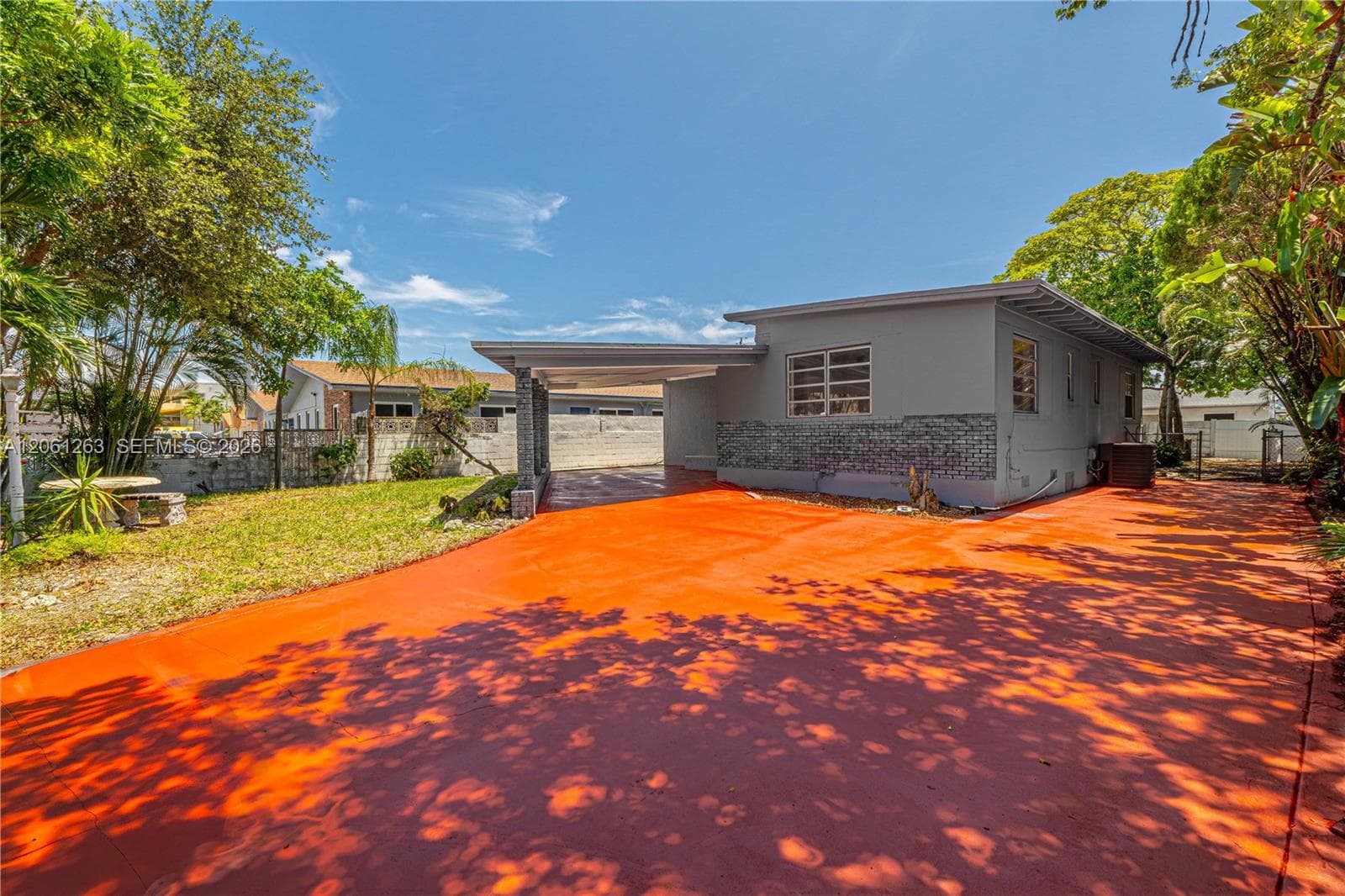 1777 N 17th Ct, Hollywood, FL 33020