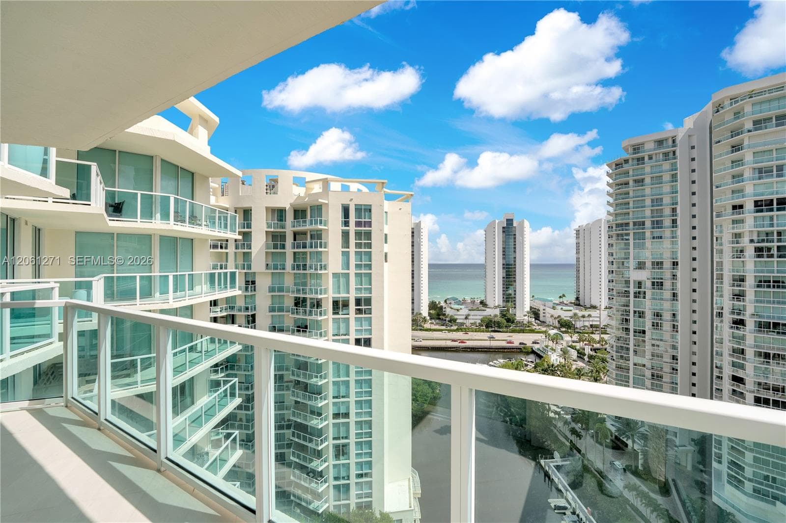 250 Sunny Isles Blvd # 3-PH5, Sunny Isles Beach, FL 33160 — zdjęcie 2