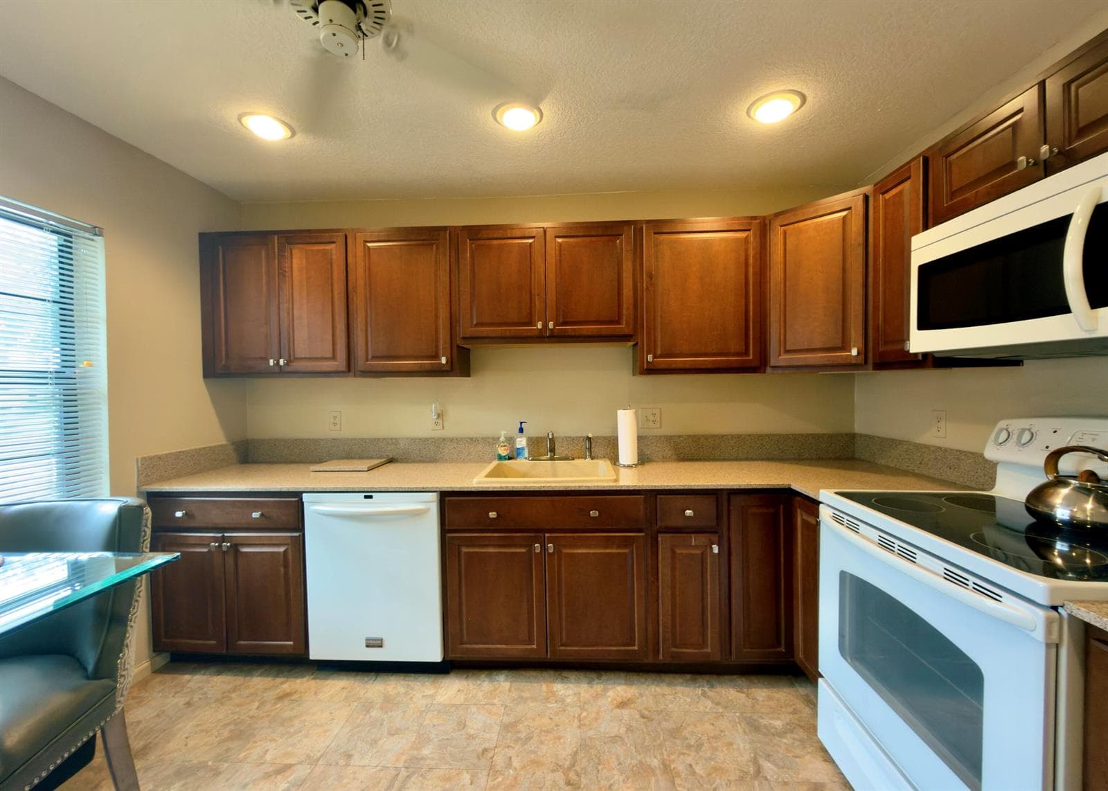 21338 Juego Circle # 11g, Boca Raton, FL 33433 — zdjęcie 3