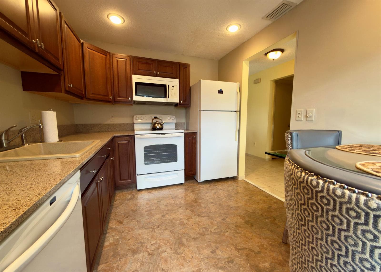 21338 Juego Circle # 11g, Boca Raton, FL 33433 — zdjęcie 4