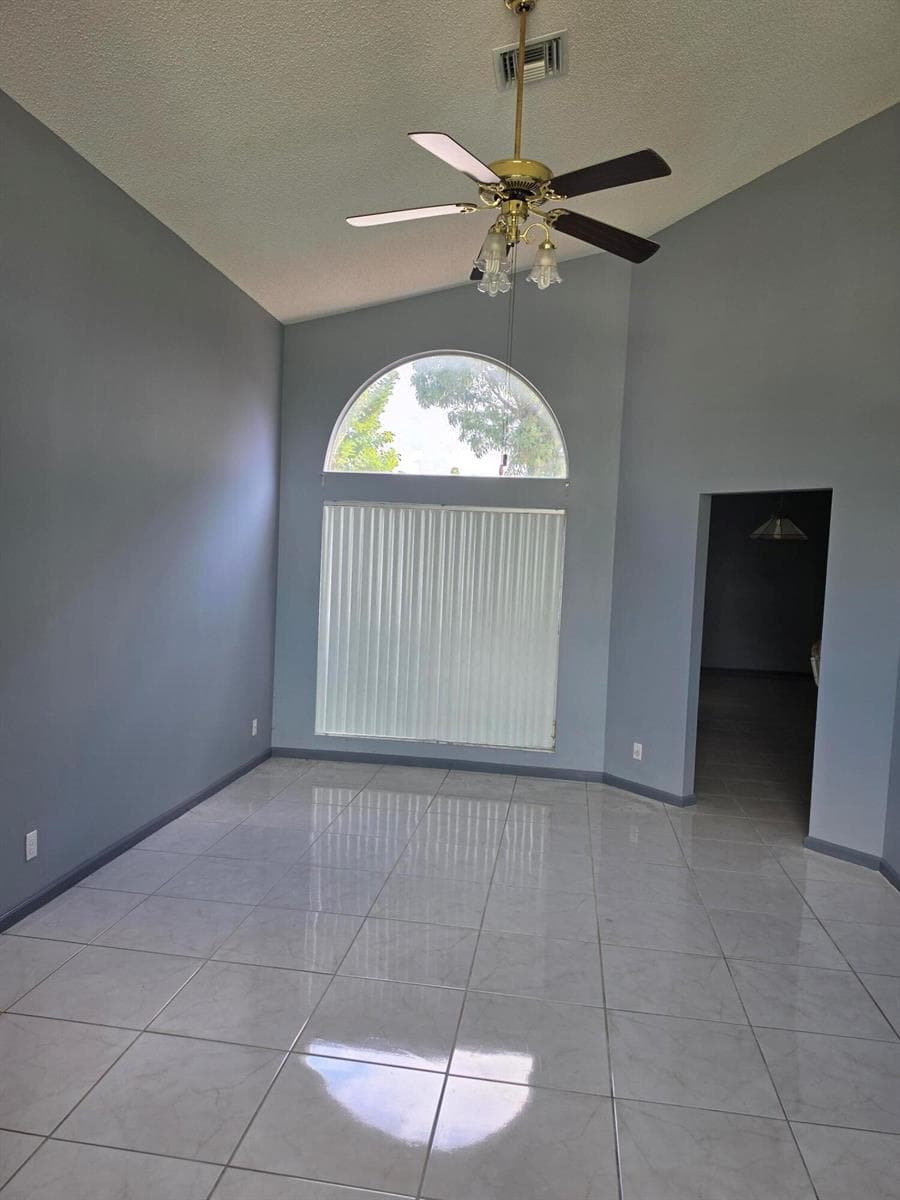 100 KINGS Way, Royal Palm Beach, FL 33411 — zdjęcie 5