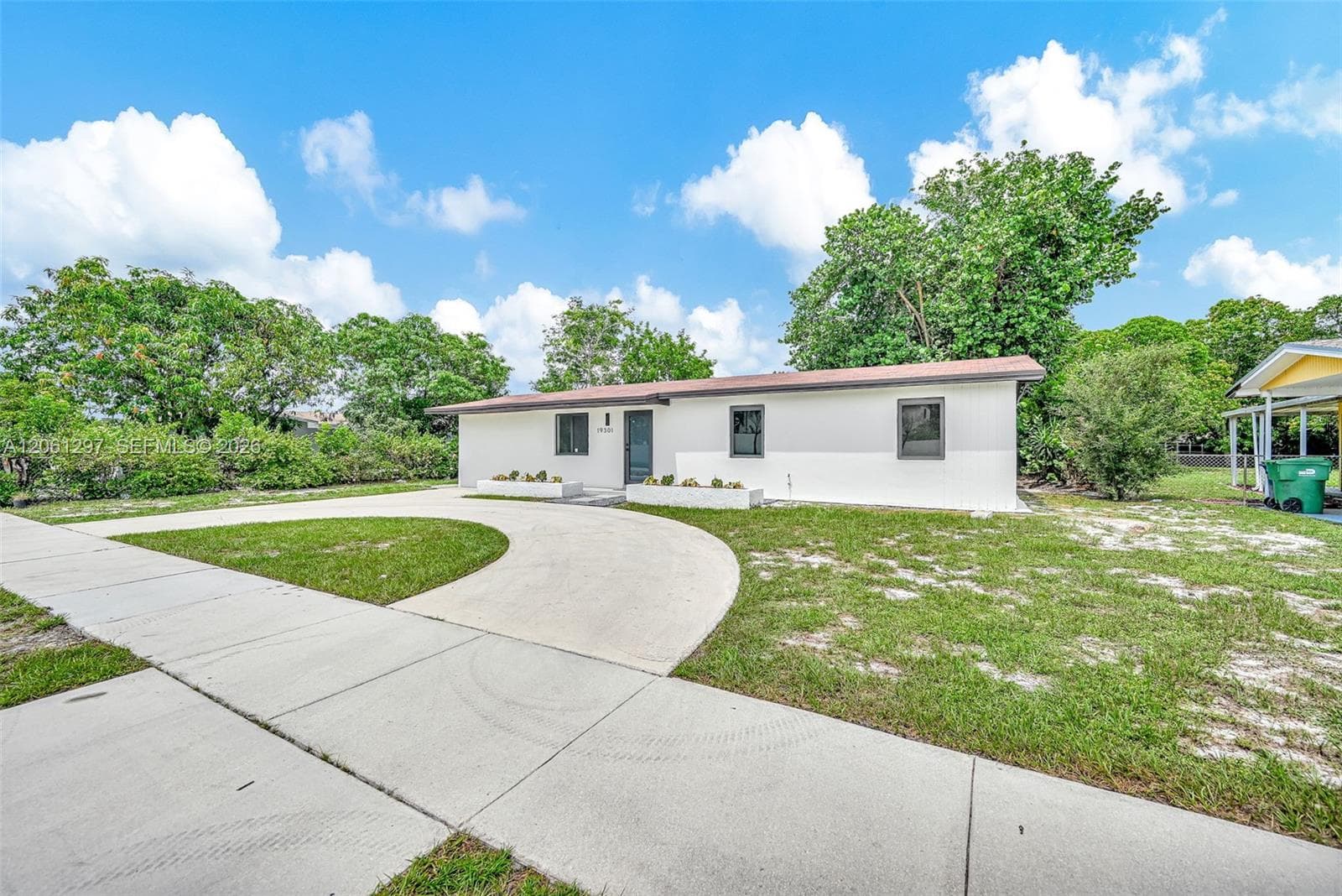 19301 NW 52nd Ave, Miami Gardens, FL 33055 — zdjęcie 2