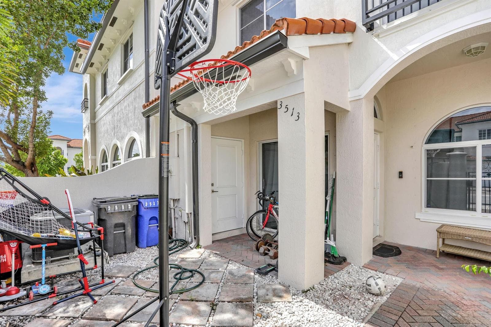 3513 NW 29TH Court, Lauderdale Lakes, FL 33311 — zdjęcie 5