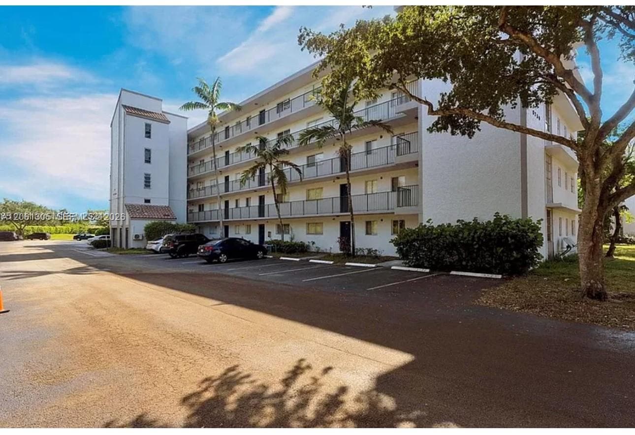 8750 N Sherman Cir # 103, Miramar, FL 33025