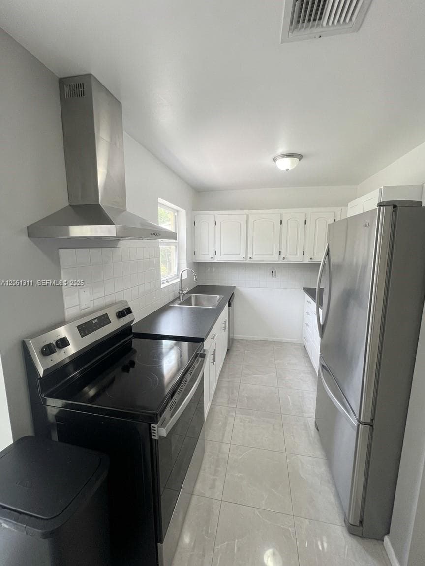 240 NE 23rd Ct, Pompano Beach, FL 33060 — zdjęcie 4