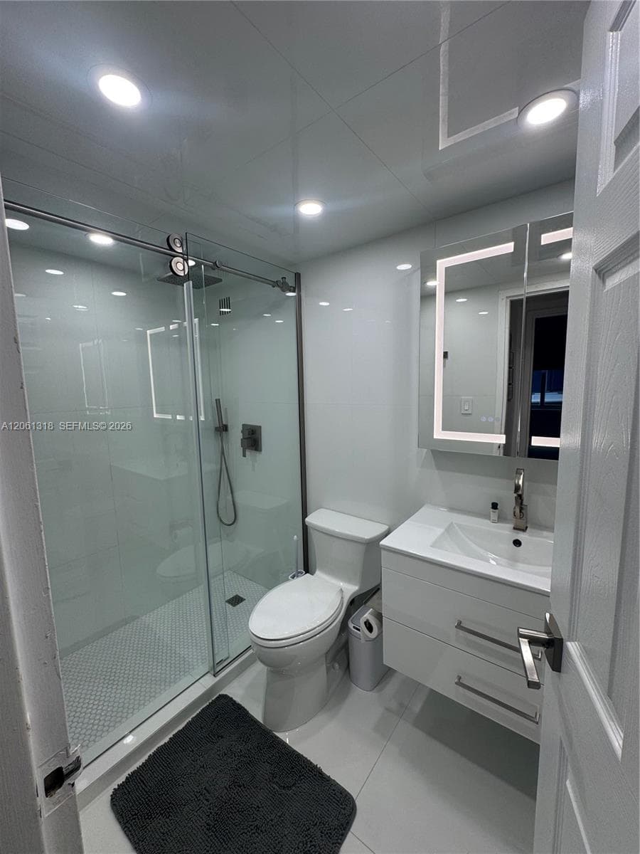 5401 Collins Ave # 334, Miami Beach, FL 33140 — zdjęcie 2
