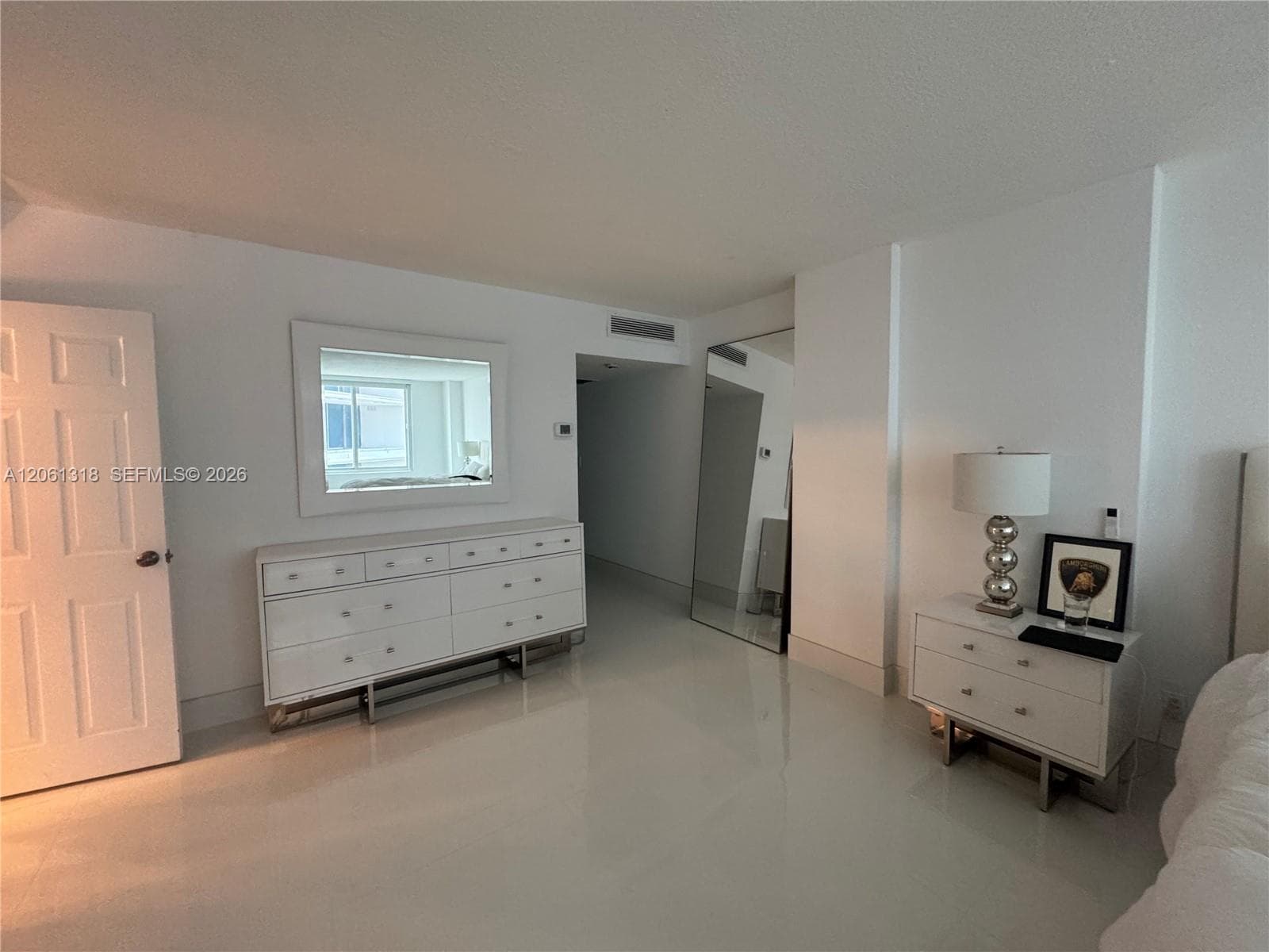 5401 Collins Ave # 334, Miami Beach, FL 33140 — zdjęcie 5