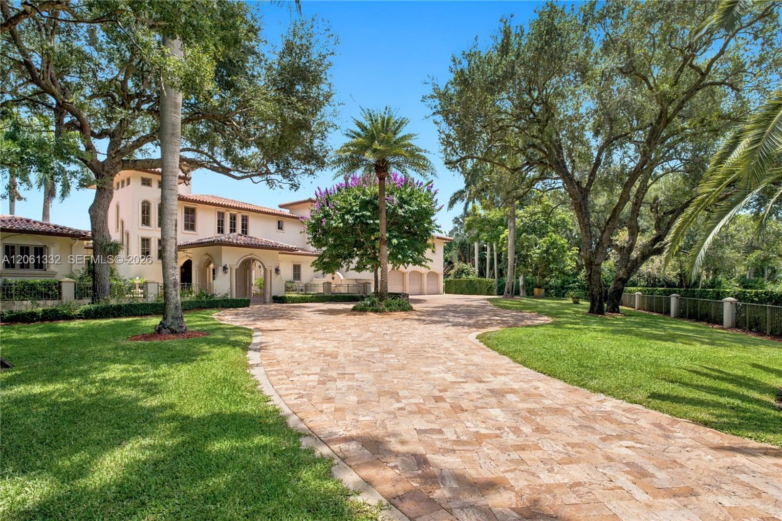9501 Kerwood Ct, Coral Gables, FL 33156 — zdjęcie 2