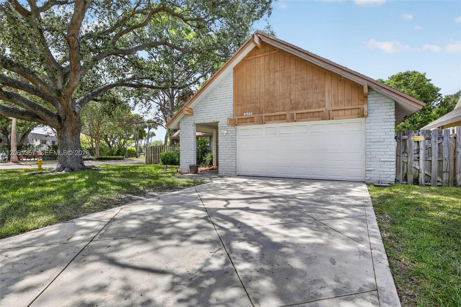 9381 NW 35th Pl, Sunrise, FL 33351 — zdjęcie 4