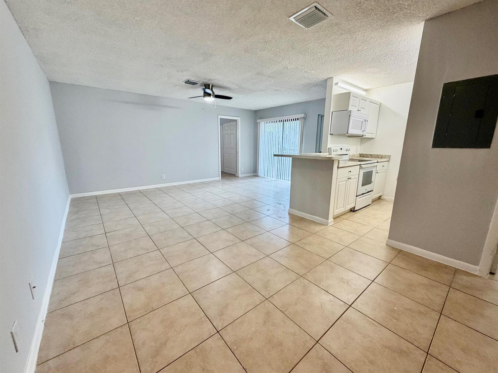 30 CROSSINGS Circle # A, Boynton Beach, FL 33435 — zdjęcie 5