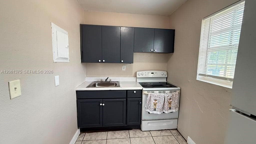 6901 NW 8th Ave # 5, Miami, FL 33150 — zdjęcie 2