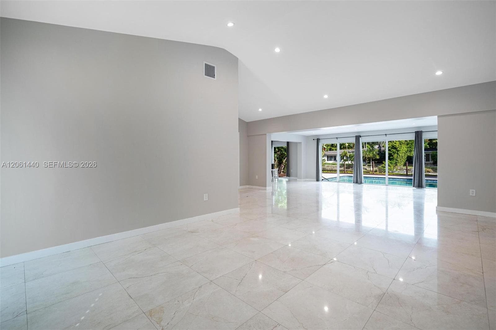 739 Blue Rd, Coral Gables, FL 33146 — zdjęcie 2